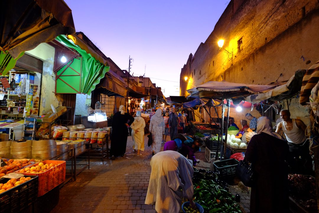 モロッコ夜の市場